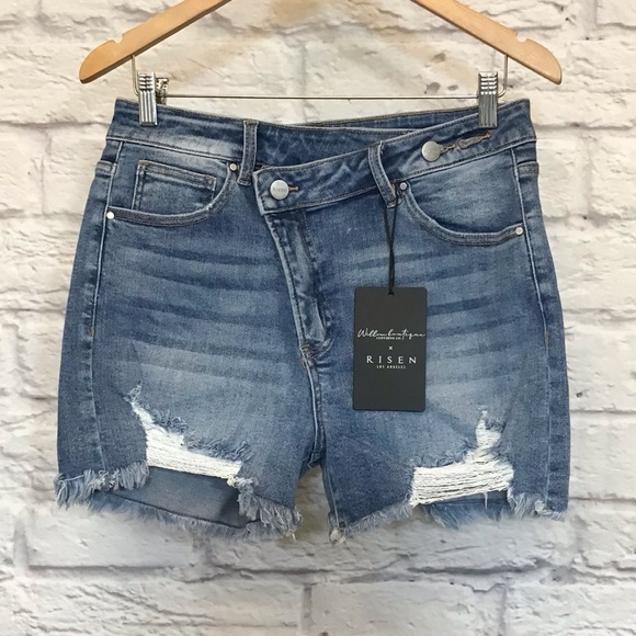 Risen Lg NWT Denim Women’s Shorts High Rise Crossover Waistband Distressed - Picture 2 of 8